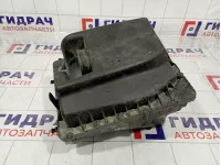 Корпус воздушного фильтра Opel Astra H 13273413