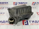 Корпус воздушного фильтра Opel Astra H 13273413