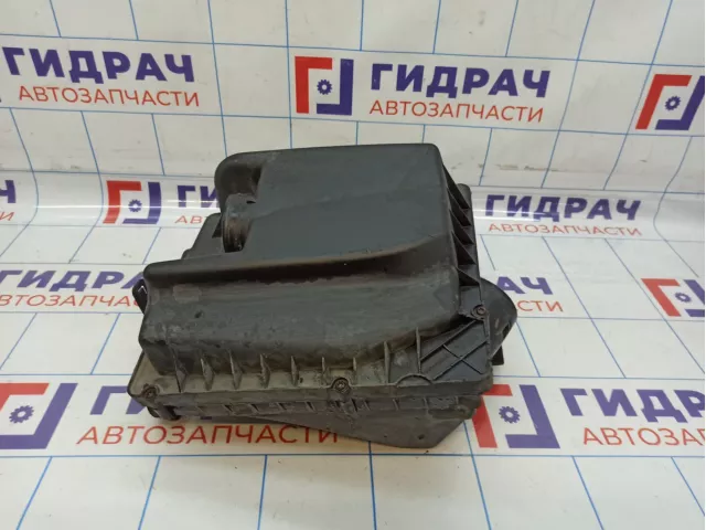 Корпус воздушного фильтра Opel Astra (H) 5834027