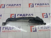 Направляющая переднего бампера правая Opel Astra (J) 13287642