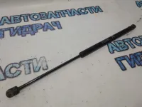 Амортизатор двери багажника Mitsubishi Outlander XL 5802A008. Правый.