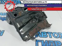 Крепление аккумулятора Peugeot 107 537714507.