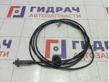 Трос лючка бензобака Peugeot 301 9676731680