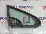 Стекло двери передней правой (форточка) Peugeot 307 9202H7