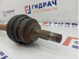 Привод передний правый Peugeot 308 3273QP. АКПП.