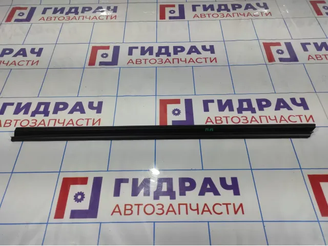 Уплотнитель стекла двери передней правой Peugeot 308 (T7) .