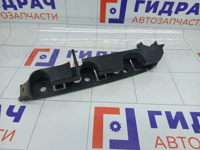 Кронштейн бампера переднего левый Peugeot 407 9644645780