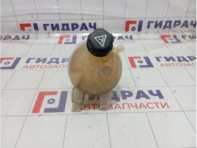 Бачок расширительный Peugeot Traveller  9800777280