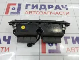 Дефлектор воздушный центральный Porsche Cayenne (9PA) 95555226303A03