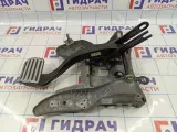 Педаль тормоза Porsche Cayenne (9PA) 7L723031F