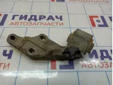 Кронштейн редуктора Land Rover Range Rover Sport (L320) TAU500070