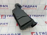 Корпус воздушного фильтра правый Land Rover Range Rover Sport (L320) LR013710