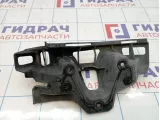 Кронштейн заднего бампера левый Land Rover Range Rover Sport (L320) LR013860