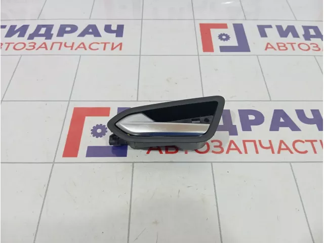 Ручка двери внутренняя левая Renault Arkana 806714209R