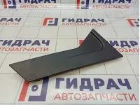 Накладка двери задней правой Renault Kaptur 822344750R