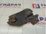 Кронштейн передней балки правый Renault Kaptur 8200823807