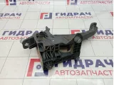 Педаль сцепления Renault Kaptur 465037621R