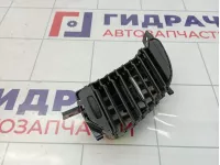 Дефлектор воздушный центральный правый Renault Kaptur 687609985R