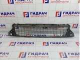 Решетка в бампер центральная Renault Duster 622540008R