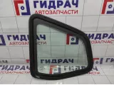 Стекло кузовное глухое правое Renault Duster 833066196R