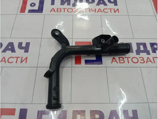 Трубка системы охлаждения Renault Duster 8200408549