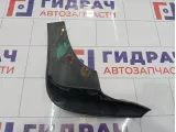 Брызговик передний правый Renault Duster 638505334R