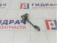 Ограничитель двери задний Renault Duster 804305879R