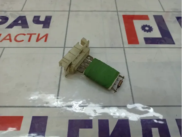 Резистор отопителя Renault Duster 6001551674