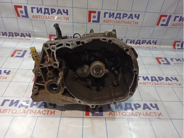 МКПП (механическая коробка переключения передач) Renault Duster 320103912R