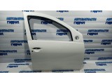 Дверь передняя правая Renault Duster 801006719R. Красилась.