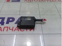 Активатор замка багажника Renault Duster 7700712901