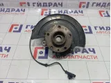 Кулак поворотный передний правый Renault Duster 8200881916