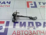 Ограничитель двери Renault Duster 804305879R