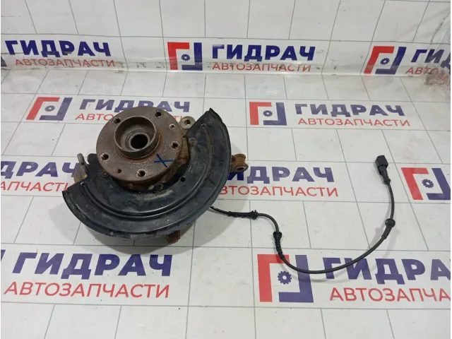 Кулак поворотный передний левый Renault Duster 8200881914