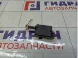 Активатор замка багажника Renault Duster 7700712901