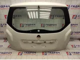 Дверь багажника со стеклом Renault Duster 901005043R.