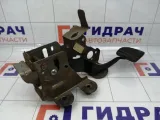 Педаль тормоза Renault Fluence 465010021R