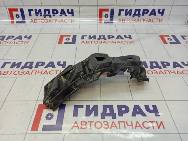 Направляющая заднего бампера правая Renault Fluence 850440017R