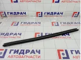 Уплотнитель стекла переднего правого Renault Fluence 803300029R