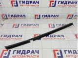 Уплотнитель стекла заднего правого Renault Fluence 823300027R