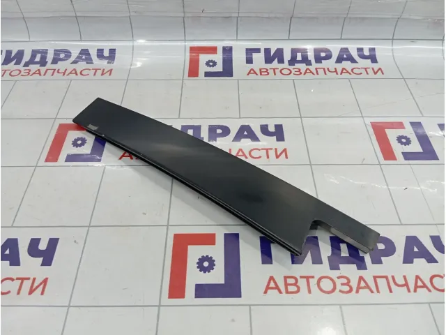Накладка двери задней левой Renault Fluence 822824206R