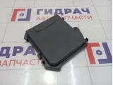 Крышка блока предохранителей Renault Fluence 284C40002R
