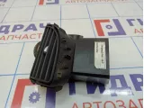 Дефлектор воздушный правый Renault Fluence 687606450R