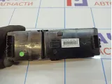 Блок управления климатической установкой Renault Fluence 275100018R