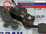 Педаль тормоза Renault Fluence 465010021R.