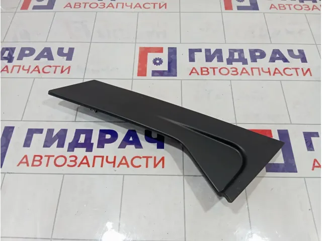 Накладка двери задней левой Renault Kaptur 822359038R