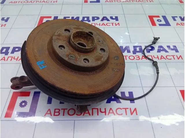 Кулак поворотный передний правый Renault Kaptur 8200881916