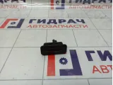 Кнопка открывания багажника Renault Kaptur 8200076256