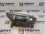 Фара правая Renault Kaptur 260102366R