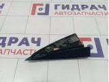 Накладка двери багажника правая Renault Kaptur 960323726R